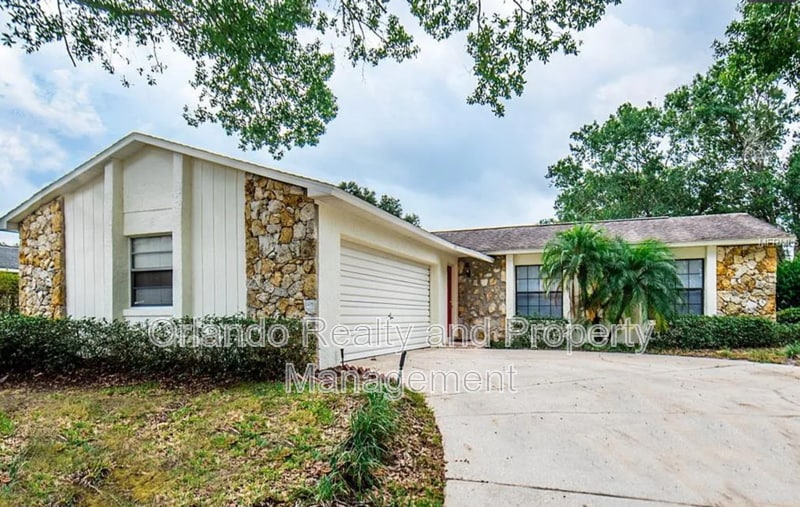 Primary Photo - 1038 Lundy Ct