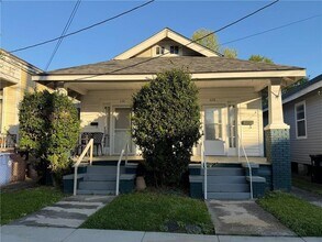 Building Photo - 628 N Olympia St