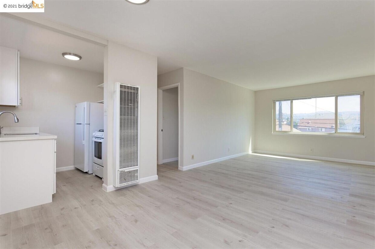 Foto principal - 1640 5th Ave