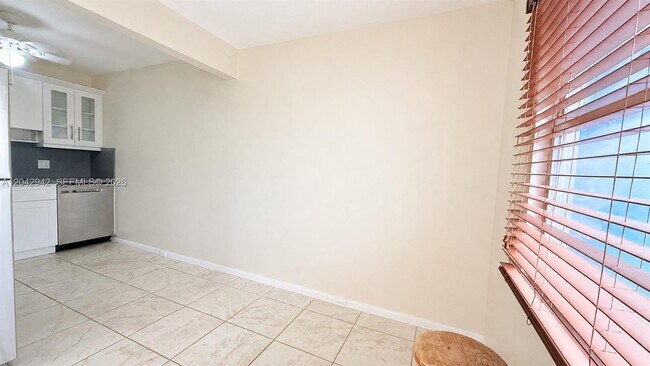 Foto del edificio - 301 SW 135th Ave