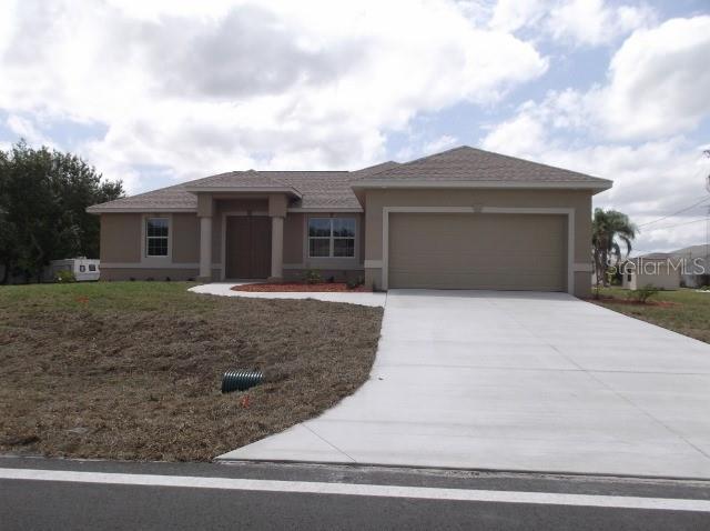Foto principal - 497 MacArthur Dr