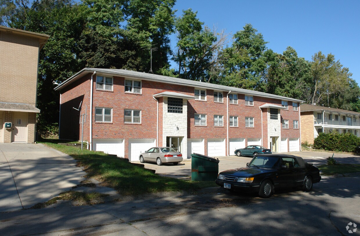 Primary Photo - 5826 S 14th St