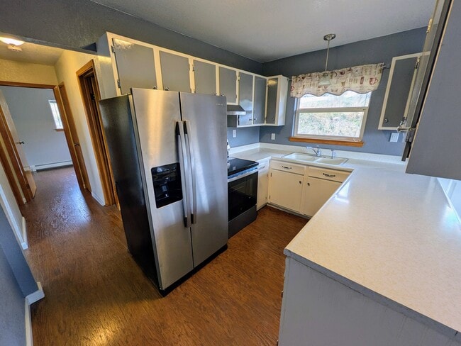 Photo - 311 High St Apartment