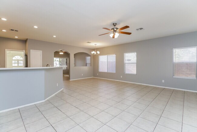 Building Photo - 732 N Tiago Ct