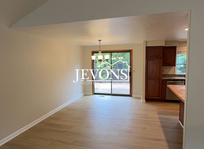 Foto del edificio - 802 S 31st St