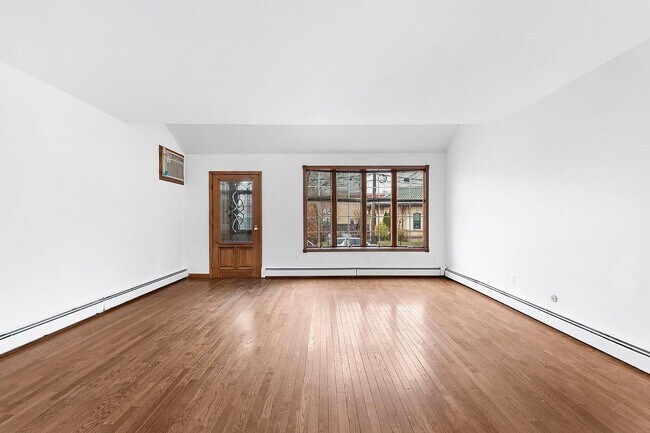 Foto del edificio - 120 W 56th St