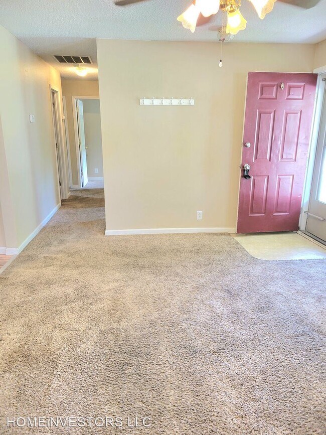 Foto del edificio - 3 br, 1 bath House - 26 Georgetown Dr