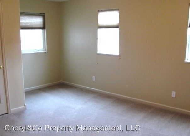 Building Photo - 310 Wildrose Ln