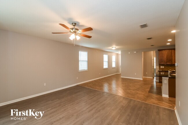 Foto del edificio - 2365 Turner Lakes Court