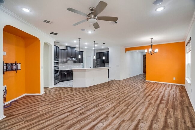 Foto del edificio - 516 Ayinger Ln