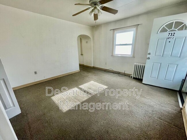 Building Photo - 732 Idlewood Ave