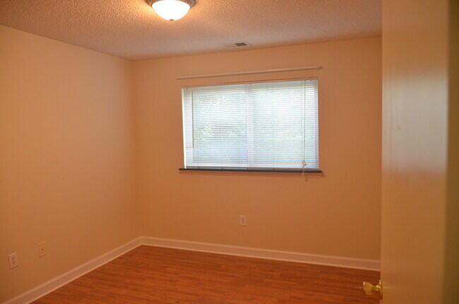Dormitorio - 303 Smith Level Rd
