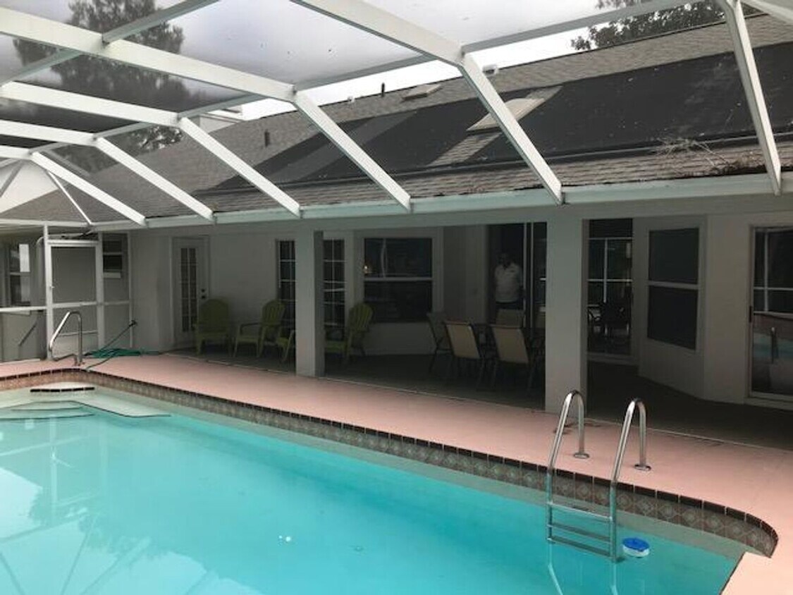 Primary Photo - 3 BEDROOM 3 BATH FULLY FURNISHED ** TURNKE...
