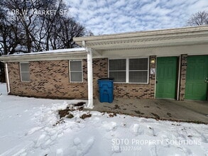 Building Photo - 408 W Market St