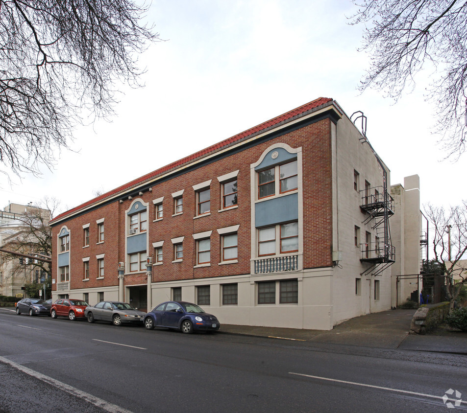Primary Photo - Villa Dorothea
