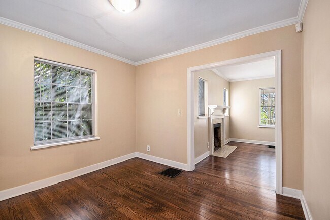 Building Photo - 4 bdrm, 2 bath home near Emory & CDC