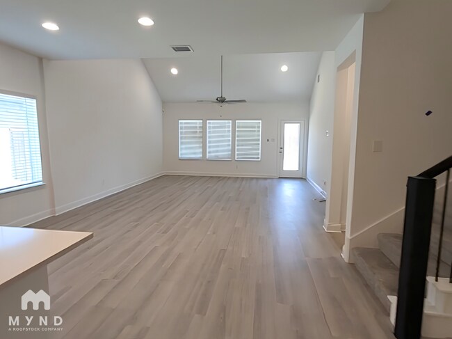 Foto del edificio - 2504 Sturgis St