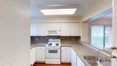 Interior Photo - Seabrook