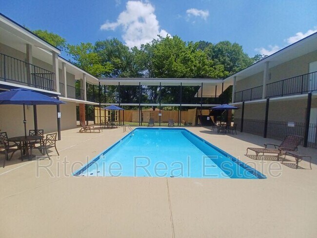 Foto del edificio - 3801 Halsey St