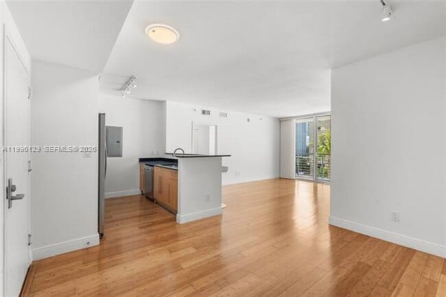 Photo - 335 S Biscayne Blvd Apartment