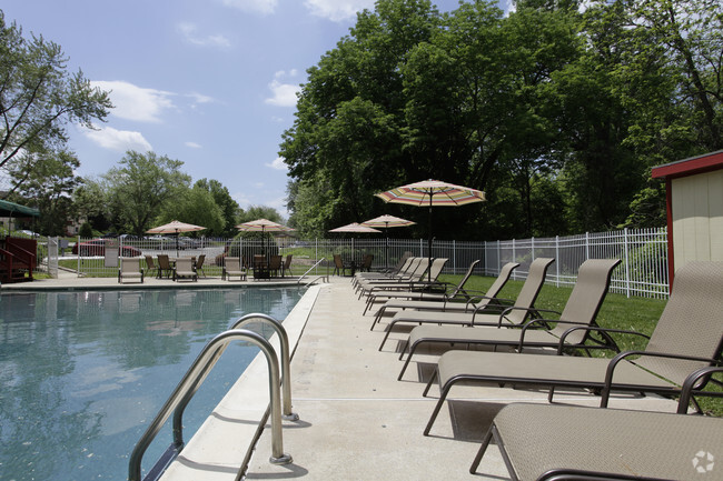 Piscina de agua salada - Metropolitan East Goshen Estates