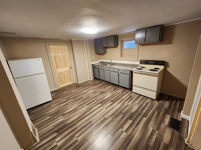 Foto del edificio - 3 Bedroom Home Available in Harrisburg!