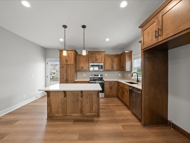 Building Photo - 16973 W 164th Ter