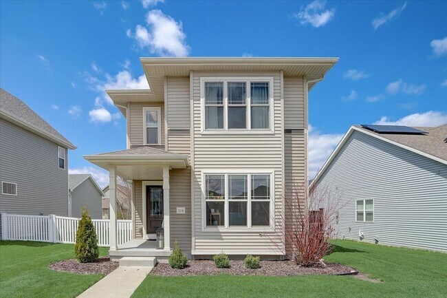 Foto del edificio - 514 Pluto St