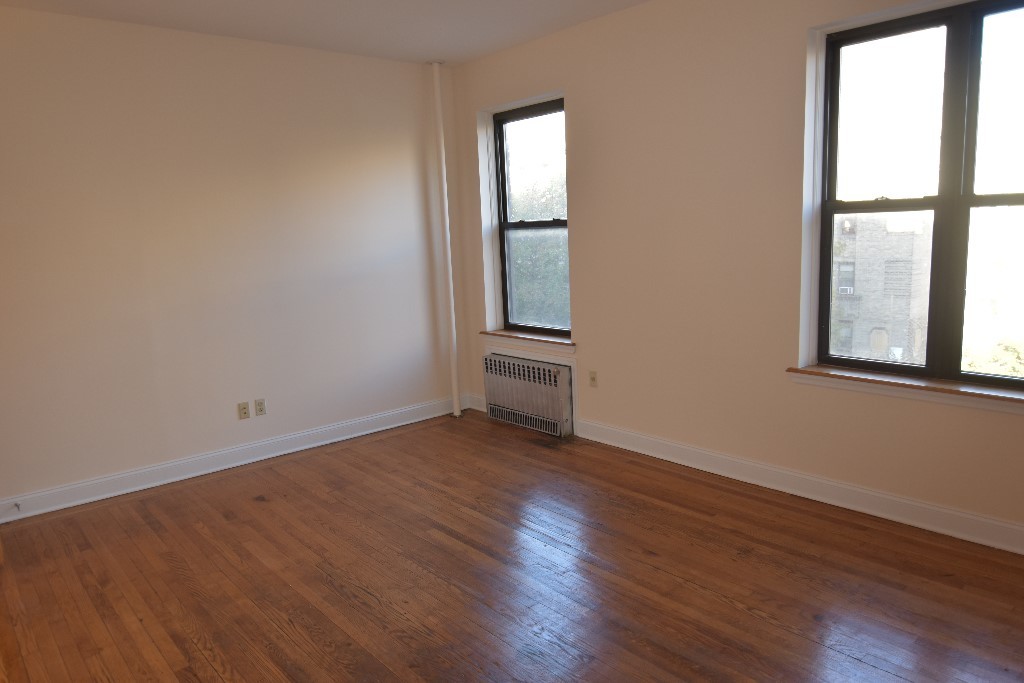 Primary Photo - 755 Ocean Ave