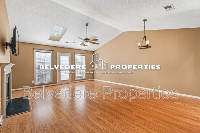 Foto del edificio - 4406 Single Tree Ln