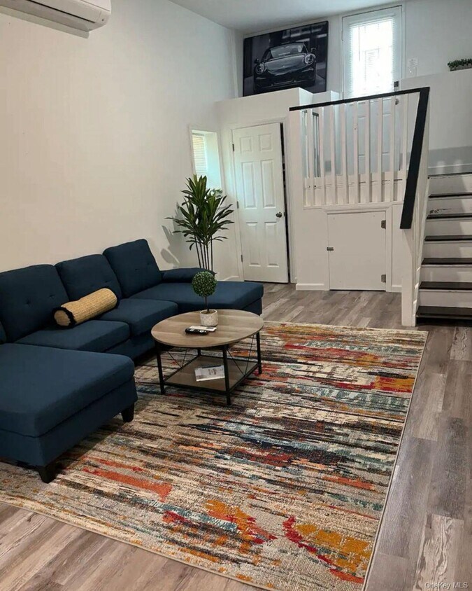 Foto principal - 37 Rugby Dr W