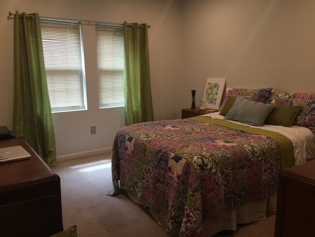 Foto del edificio - 1900 Key Blvd