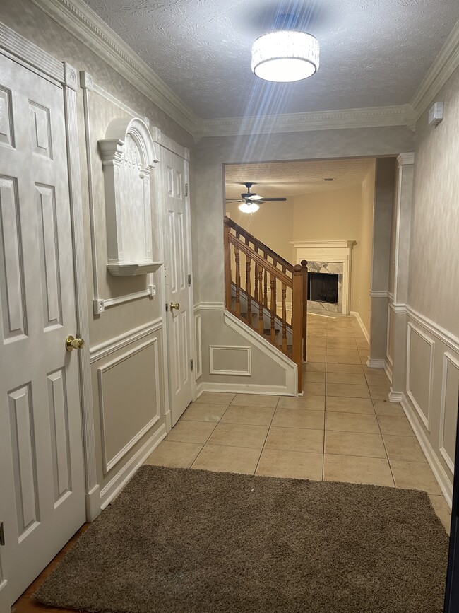 Foto del edificio - 5669 Wind Gate Ln