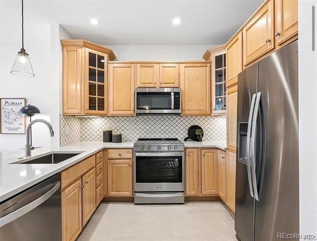 Foto del edificio - 2700 E Cherry Creek S Dr