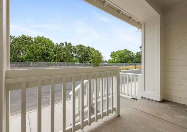 Building Photo - 2255 Vanderford Dr