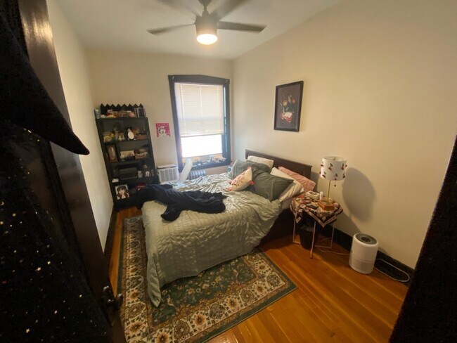 Foto del edificio - 5403 S Harper Ave