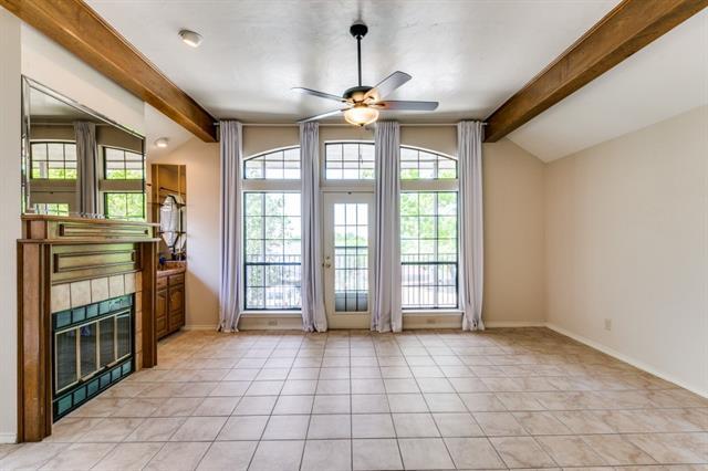 Building Photo - 5915 Volunteer Pl