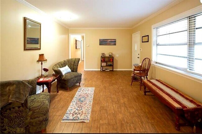Foto del edificio - 2497 N Druid Hills Rd NE
