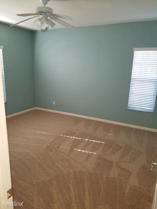Building Photo - 841 Tanbark Dr