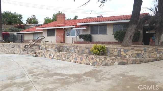 Foto del edificio - 7163 Sebastian Ave