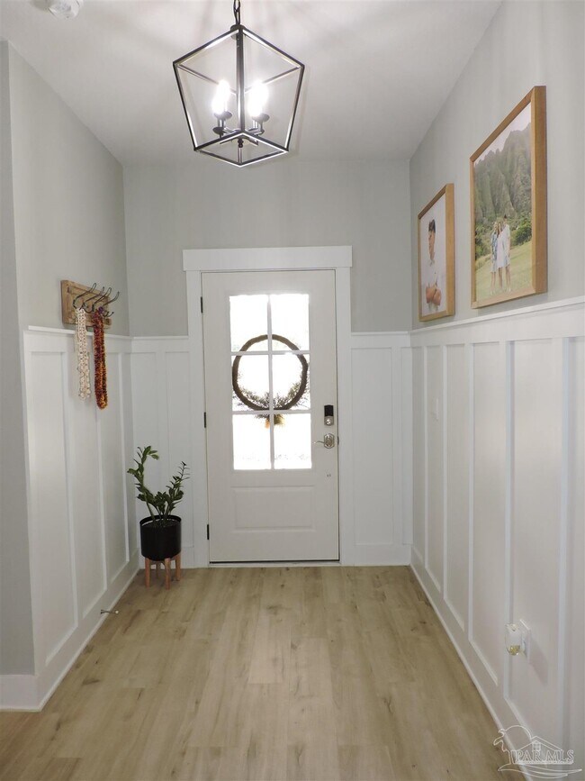 Foto del edificio - 10612 Davenport Lp