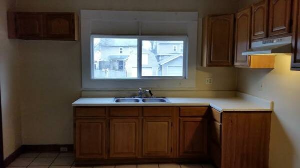 Building Photo - 648 N Freedom Ave