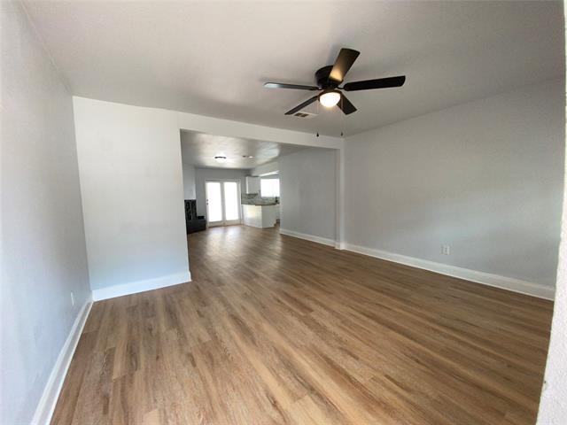 Building Photo - 1011 N Lucas Dr