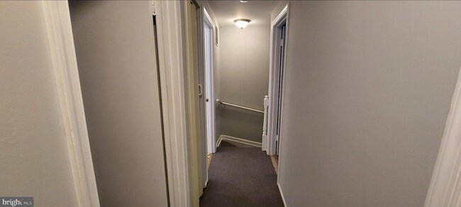 Foto del edificio - 2561 Robinson Pl