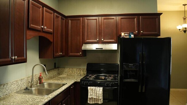 Foto del edificio - 7607 Harmony Oaks Way