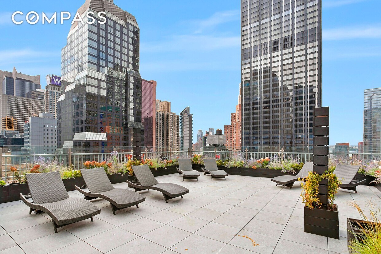 150 W 51st St Unit 1922, New York, NY 10019 Room for Rent in New York, NY