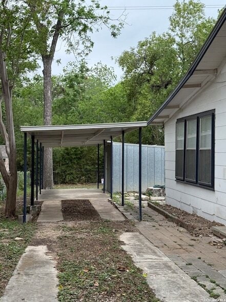 Building Photo - 901 Ripley Ave