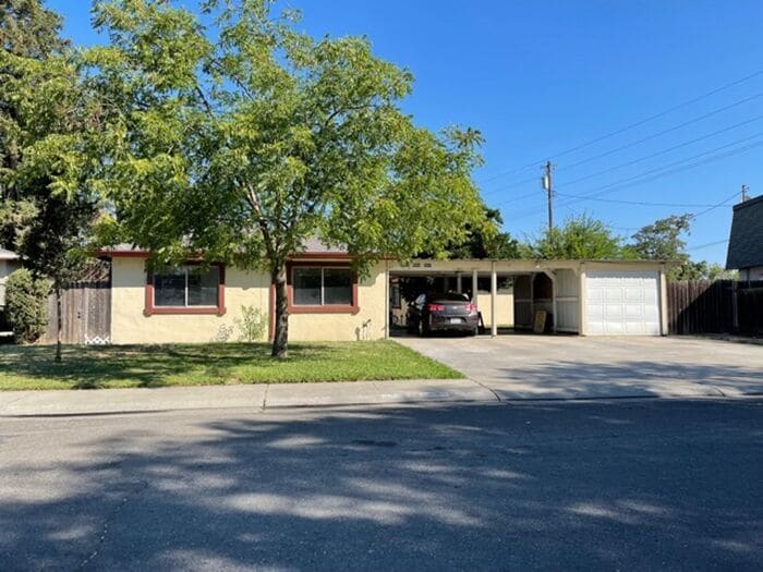 Primary Photo - Stockton 2 Bedroom 1 Bath Duplex