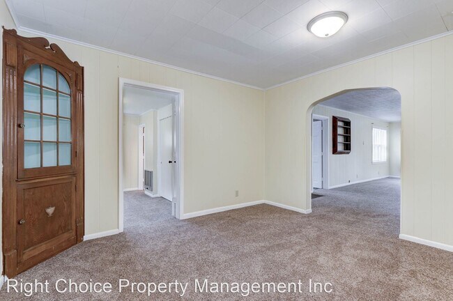 Building Photo - 4 br, 1.5 bath House - 1113 S 23rd St