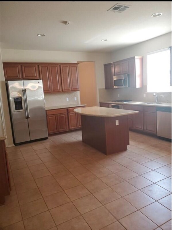 Foto del edificio - 185 Hometown Pkwy